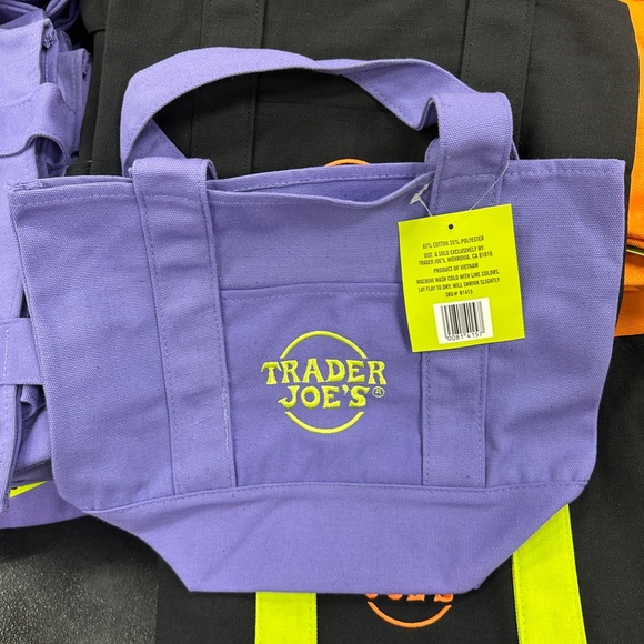 NWT! Trader Joes Mini Halloween Canvas Tote Bag A Set of 4 Piece Limited Edition - Picture 5 of 6